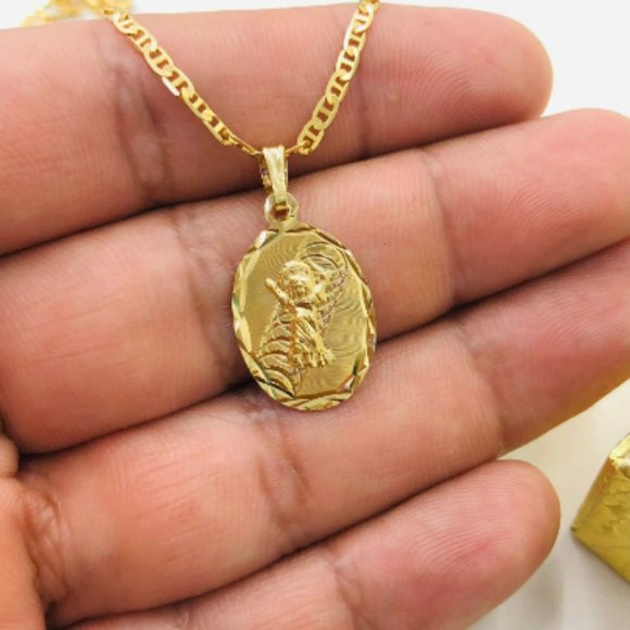 All Yellow Baby Jesus Medal Mariner link Chain 18" for Girls Boys Ladies 22x14mm - Picture 4 of 10